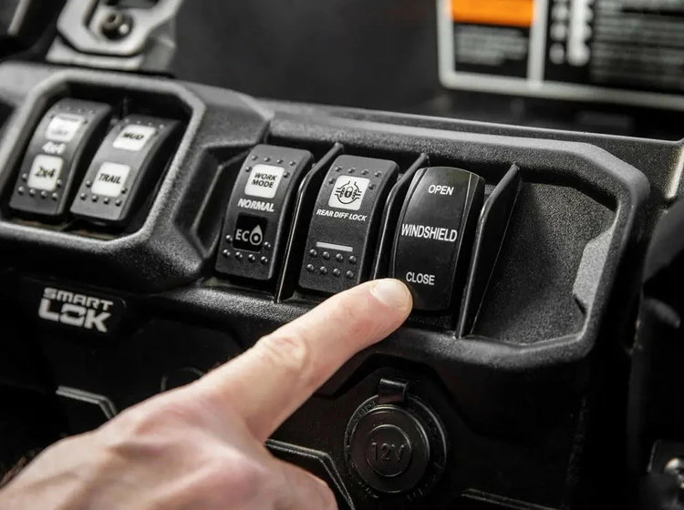 SuperATV Can-Am Defender Maxdrive Power Flip Windshield - Image 3