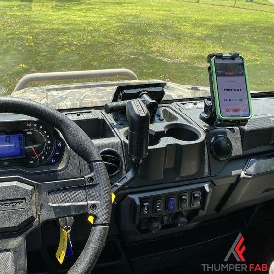 Thumper Fab Polaris Ranger Wireless Charger Dash Mount - Image 6